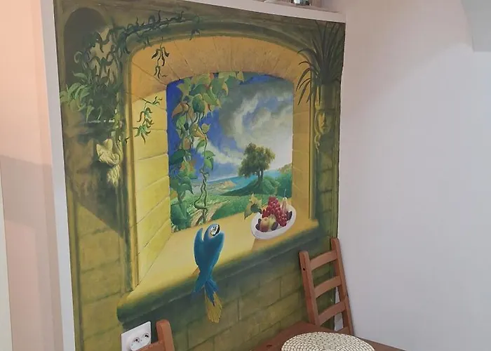 Old Town Apartment *